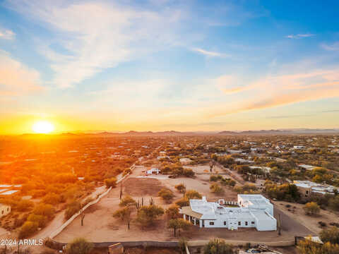 64Th, CAVE CREEK, AZ 85331