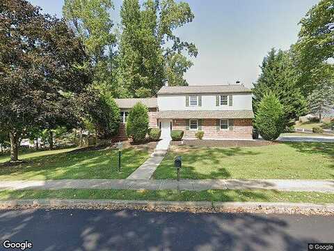 Sickles Dr, Aston, PA 19014