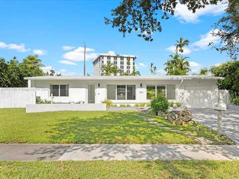 Alamanda, NORTH MIAMI, FL 33181