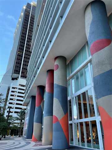 50 Biscayne Blvd, Miami, FL 33132