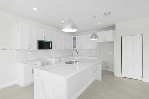 3460 SW 18th St, Fort Lauderdale, FL 33312