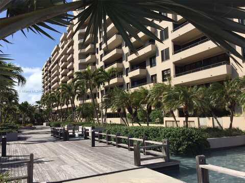 251 Crandon Blvd, Key Biscayne, FL 33149