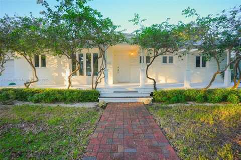 355 Redwood Ln, Key Biscayne, FL 33149