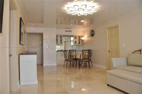 3701 N Country Club Dr, Aventura, FL 33180