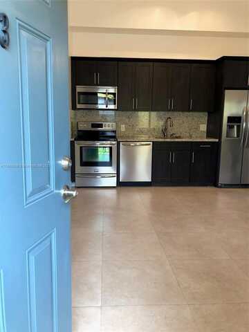 2268 SW 8th, Miami, FL 33135