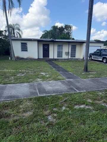 254 NE 42nd Ct, Deerfield Beach, FL 33064