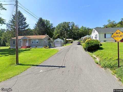 W 33Rd, Huntingdon, PA 16652