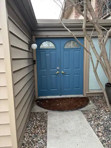 Colony, MINNEAPOLIS, MN 55435