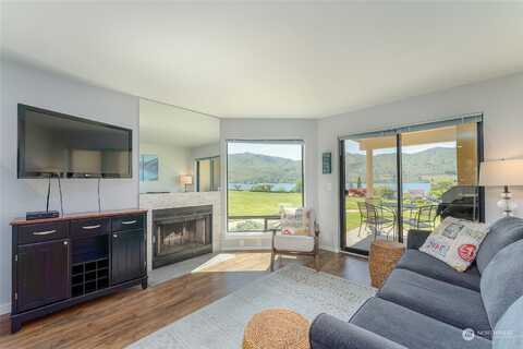 Lake Chelan Shores, CHELAN, WA 98816