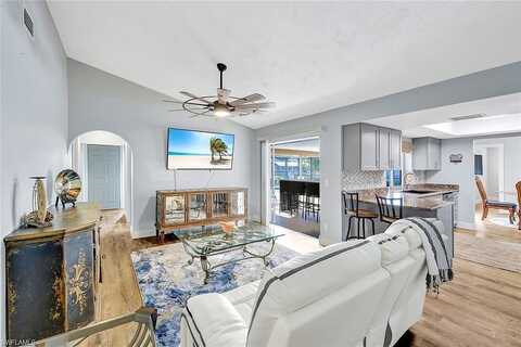 Reymoor, NORTH FORT MYERS, FL 33917
