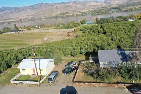 N Us 97 #B, Oroville, WA 98844
