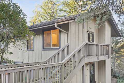 Barnes, PORTLAND, OR 97225