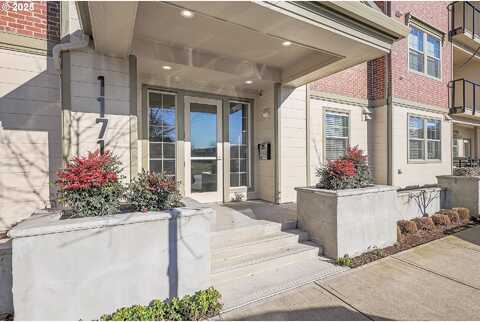 Valencia, WILSONVILLE, OR 97070