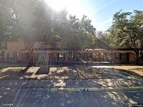 Meadow Park Dr #215, Dallas, TX 75230
