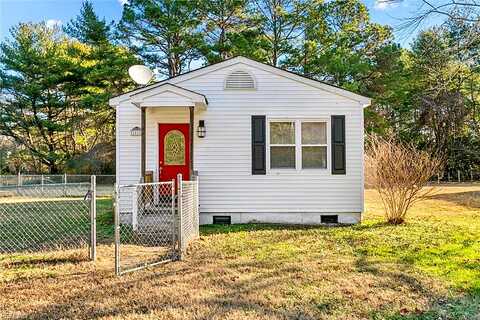 Bena Lane, Hayes, VA 23072