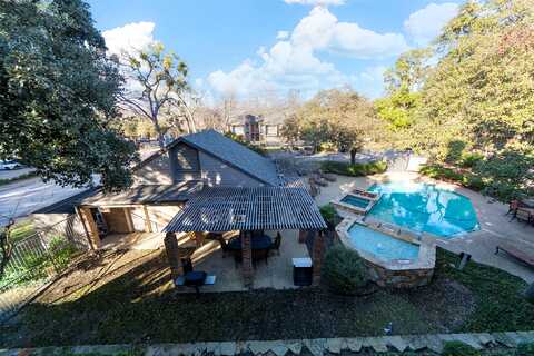 Royal Lane #104, Dallas, TX 75231
