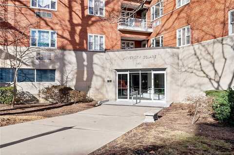 Fifth Avenue #129, Oakland, PA 15213