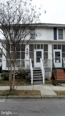 Hume Ave #A, ALEXANDRIA, VA 22301
