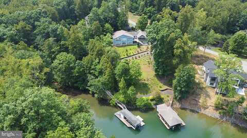 Virginia Key Trl, UNION HALL, VA 24176