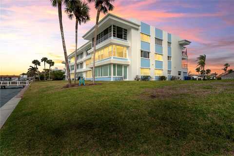 Island Way, Clearwater, FL 33767