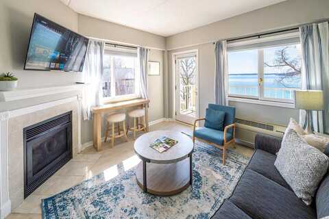 Wrigley Drive #401, Lake Geneva, WI 53147
