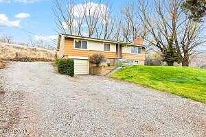 Sr-22 Hwy, Mabton, WA 98935