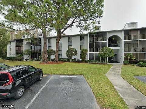 Pine Ridge Circle E, Tarpon Springs, FL 34688