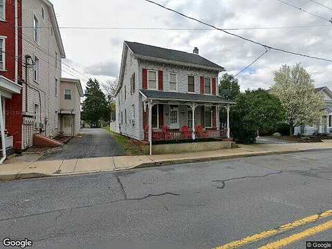 N Reamstown Road, Stevens, PA 17578