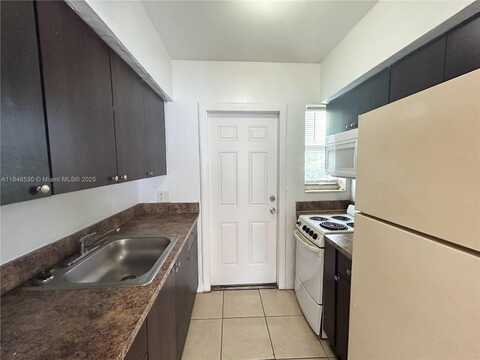 1255 SW 6th St, Miami, FL 33135