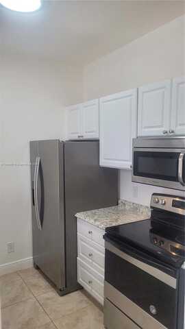 660 Cypress Club Way, Deerfield Beach, FL 33064