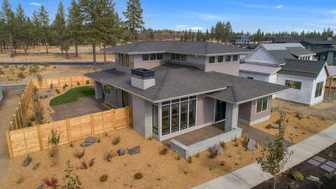 Nw Strickland Way, Bend, OR 97703