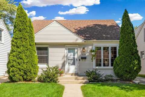 4750 N Elkhart Ave, Whitefish Bay, WI 53211