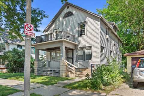 3518 N 9th St, Milwaukee, WI 53206
