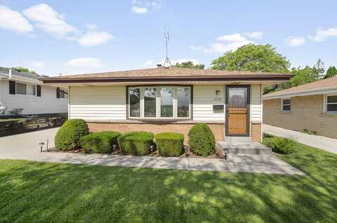 4739 S 20th St, Milwaukee, WI 53221