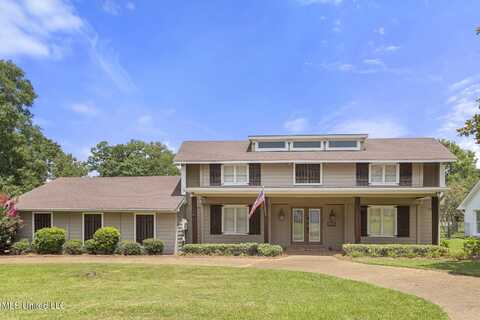592 S Deerfield Drive, Canton, MS 39046