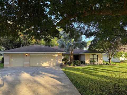 405 LAKE AUGUST DRIVE, LAKE PLACID, FL 33852