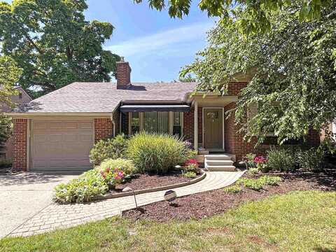 1031 Anita, Grosse Pointe Woods, MI 48236