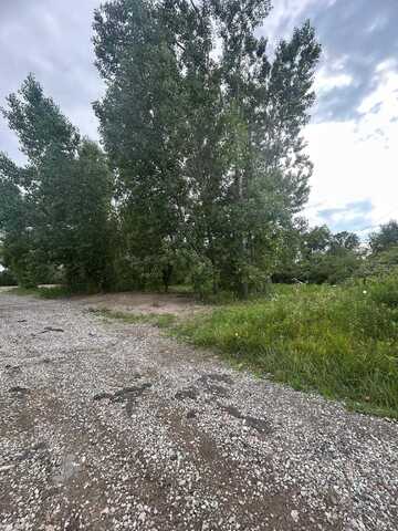 3255 Plank, Cottrellville, MI 48039