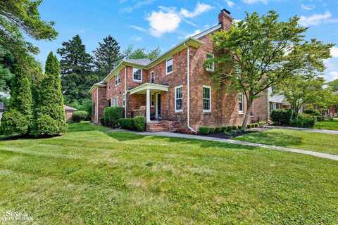 276 Lewiston, Grosse Pointe Farms, MI 48236