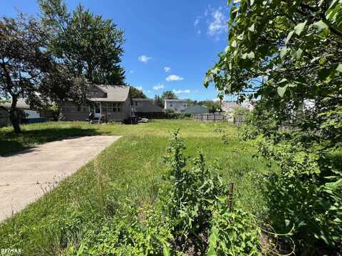 18623 Wood Street, Melvindale, MI 48122
