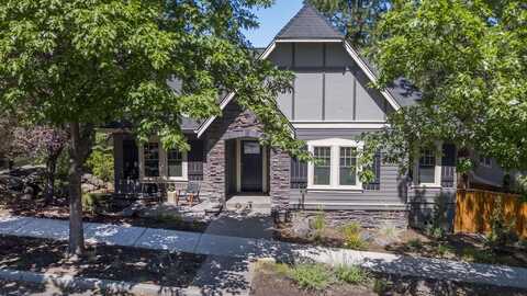 2386 NW Lemhi Pass Drive, Bend, OR 97703