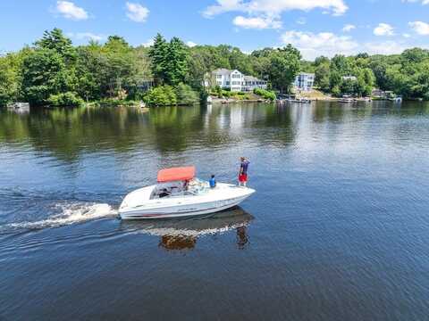 52 Fuller Shores Rd, Lakeville, MA 02347