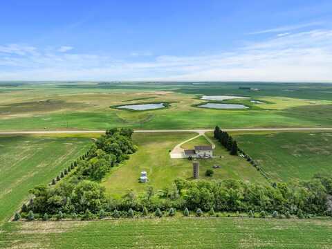 5843 HWY 3, Rugby, ND 58368