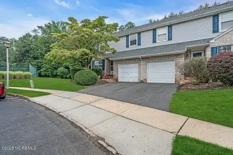 28 Hawthorn Drive, Edison, NJ 08820