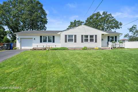 5 Selena Place, Toms River, NJ 08753