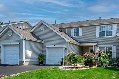 13 Perri Road, Freehold, NJ 07728