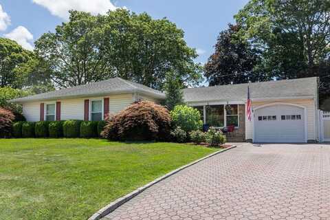 24 Taylor Street, Port Jefferson Station, NY 11776