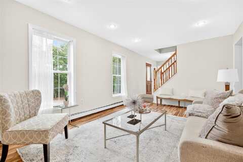 18 Jenkins Court, Ossining, NY 10562