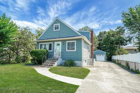 60 Ticino Place, Copiague, NY 11726