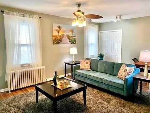 15 California Avenue, Middletown, NY 10940